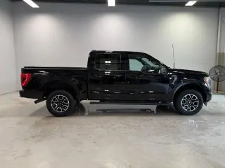 Ford F-150 2023 4x4 XLT 4 puertas SuperCrew 5.5 pies. SB