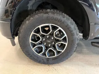 Ford F-150 2023 4x4 XLT 4 puertas SuperCrew 5.5 pies. SB