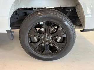 Ford F-150 2023 4x4 XLT 4 puertas SuperCrew 5.5 pies. SB
