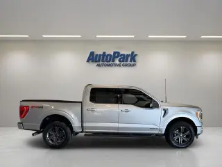 Ford F-150 2023 4x4 XLT 4 puertas SuperCrew 6.5 pies. SB