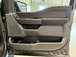 Ford F-150 2024 4x4 XLT 4 puertas SuperCrew 6.5 pies. SB