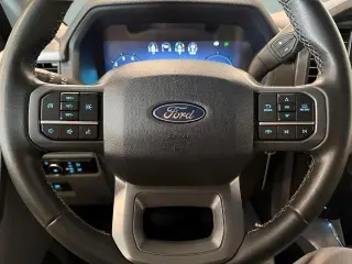 Ford F-150 2024 4x4 XLT 4 puertas SuperCrew 6.5 pies. SB