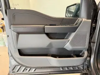 Ford F-150 2024 4x4 XLT 4 puertas SuperCrew 6.5 pies. SB