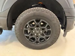Ford F-150 2024 4x4 XLT 4 puertas SuperCrew 6.5 pies. SB