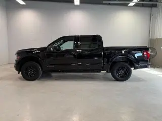Ford F-150 2024 4x4 XLT 4 puertas SuperCrew 6.5 pies. SB