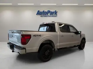 Ford F-150 2024 4x4 XLT 4 puertas SuperCrew 5.5 pies. SB