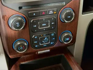Ford F-150 2014 4x2 King Ranch 4 puertas SuperCrew Styleside 5.5 pies. SB