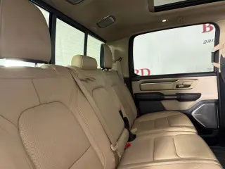 Ram 1500 2021 4x4 Limited 4 puertas Cabina de tripulación 5.6 pies. Caja corta Pickup