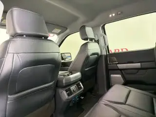 Ford F-150 2023 4x4 Lariat 4 puertas SuperCrew 6.5 pies SB