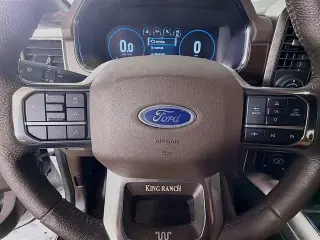 Ford F-150 2021 4x4 King Ranch 4 puertas SuperCrew 5.5 pies. SB