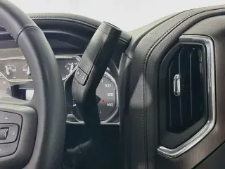 GMC Sierra 1500 Limited 2022 4x4 AT4 4 puertas Cabina Crew 6.6 pies SB