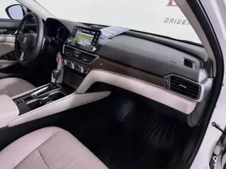 Honda Accord 2018 Touring 4 puertas Sedán (1.5T I4)