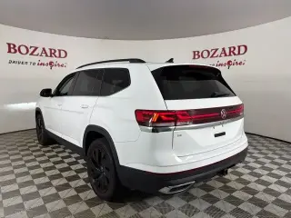 Volkswagen Atlas 2024 SE 4 puertas SUV con Tecnología