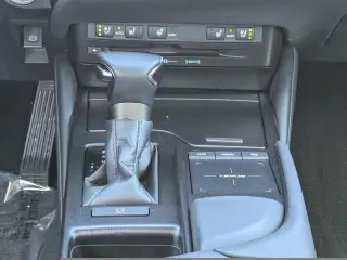 Lexus ES 350 2022 4 puertas Sedan