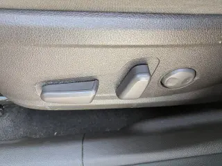 Hyundai SANTA FE 2019 SEL 2.4L 4 puertas Crossover