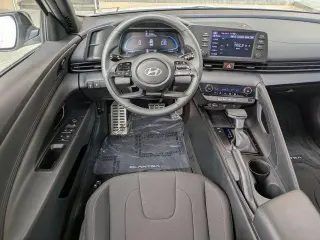 Hyundai ELANTRA 2025 SEL Sport 4 puertas Sedan