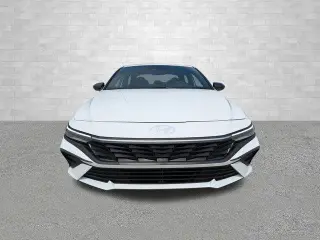 Hyundai ELANTRA 2025 SEL Sport 4 puertas Sedan