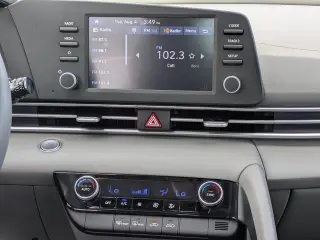 Hyundai ELANTRA 2026 SEL Sport 4 puertas Sedan