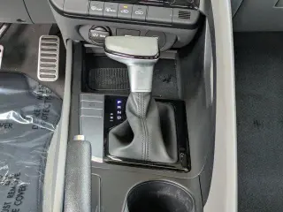 Hyundai ELANTRA 2025 SEL Sport 4 puertas Sedan