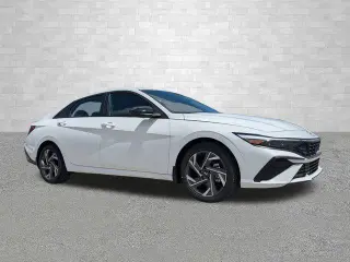 Hyundai ELANTRA 2025 SEL Sport 4 puertas Sedan