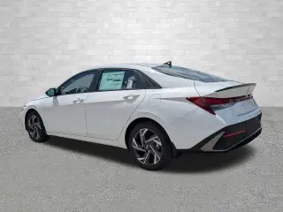 Hyundai ELANTRA 2025 SEL Sport 4 puertas Sedan