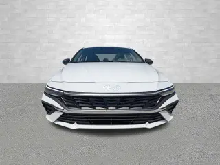 Hyundai ELANTRA 2025 SEL Sport 4 puertas Sedan