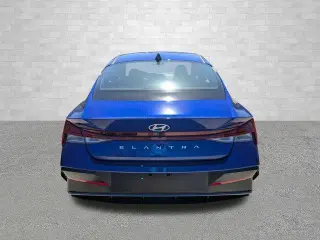 Hyundai ELANTRA 2025 SEL Conveniencia 4 puertas Sedan