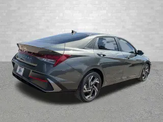 Hyundai ELANTRA 2025 SEL Conveniencia 4 puertas Sedan