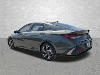 Hyundai ELANTRA 2025 SEL Conveniencia 4 puertas Sedan