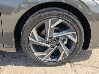 Hyundai ELANTRA 2025 SEL Conveniencia 4 puertas Sedan