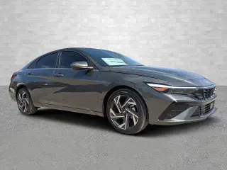 Hyundai ELANTRA 2025 SEL Conveniencia 4 puertas Sedan