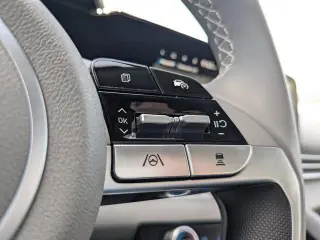 Hyundai ELANTRA 2025 SEL Conveniencia 4 puertas Sedan