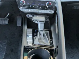 Hyundai ELANTRA 2025 SEL Conveniencia 4 puertas Sedan