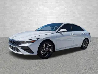 Hyundai ELANTRA 2025 SEL Conveniencia 4 puertas Sedan