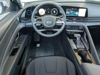 Hyundai ELANTRA 2025 SEL Conveniencia 4 puertas Sedan