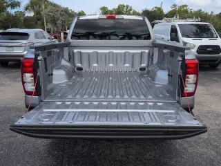 Ford Ranger 2024 4x2 XL 4 puertas SuperCrew con caja de 5.0 pies