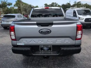Ford Ranger 2024 4x2 XL 4 puertas SuperCrew con caja de 5.0 pies