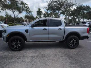Ford Ranger 2024 4x2 XL 4 puertas SuperCrew con caja de 5.0 pies
