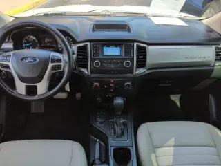 Ford Ranger 2019 4x4 XLT 4 puertas SuperCrew 5.1 pies. SB