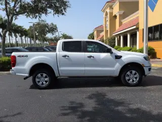 Ford Ranger 2019 4x4 XLT 4 puertas SuperCrew 5.1 pies. SB
