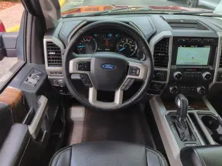Ford F-150 2018 4x4 Lariat 4 puertas SuperCrew 5.5 pies. SB