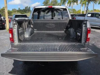 Ford F-150 2020 4x2 XLT 4 puertas SuperCrew 5.5 pies. SB