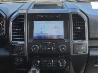 Ford F-150 2020 4x2 XLT 4 puertas SuperCrew 5.5 pies. SB