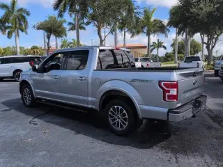 Ford F-150 2020 4x2 XLT 4 puertas SuperCrew 5.5 pies. SB