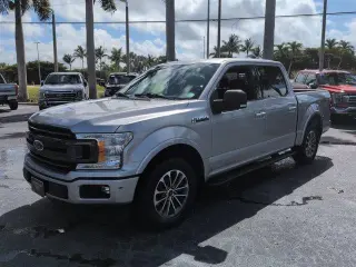 Ford F-150 2020 4x2 XLT 4 puertas SuperCrew 5.5 pies. SB