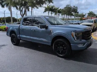 Ford F-150 2023 4x4 Platinum 4 puertas SuperCrew 6.5 pies. SB
