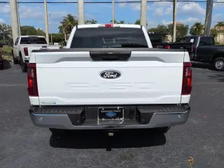 Ford F-150 2025 4x4 XLT 4 puertas SuperCrew 6.5 pies. SB