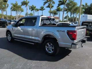 Ford F-150 2025 4x4 XLT 4 puertas SuperCrew 6.5 pies. SB