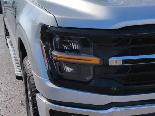 Ford F-150 2025 4x4 XLT 4 puertas SuperCrew 6.5 pies. SB