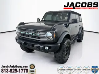 Ford Bronco 2024 4x4 Black Diamond 4 puertas SUV